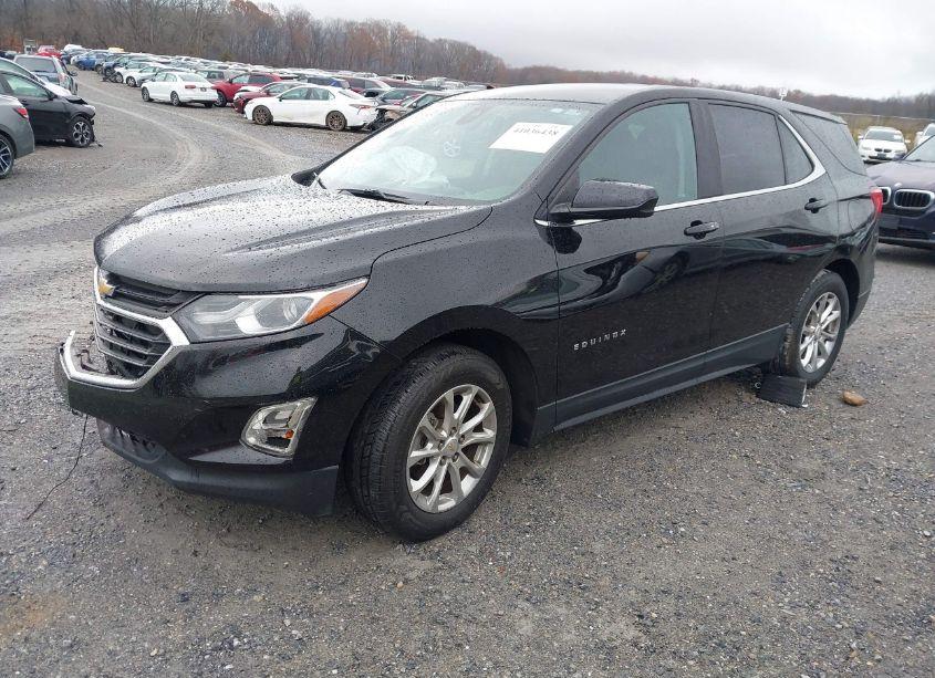 Photo 2 of 2021 Chevrolet Equinox FWD LT (VIN 2GNAXKEV1M6112584)