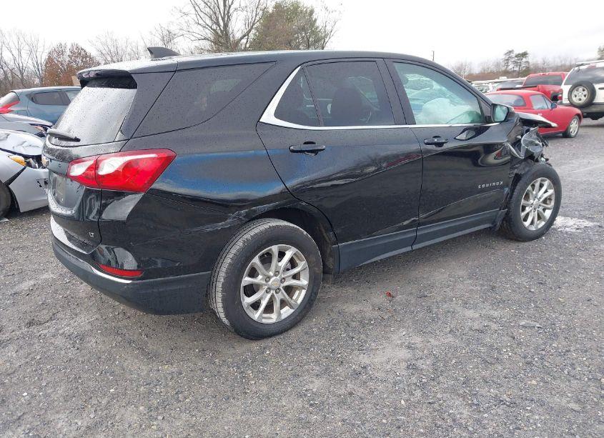 Photo 4 of 2021 Chevrolet Equinox FWD LT (VIN 2GNAXKEV1M6112584)