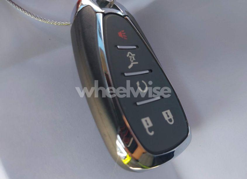 Photo 11 of 2021 Chevrolet Equinox FWD LT (VIN 2GNAXKEV1M6146492)