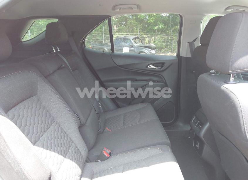 Photo 8 of 2021 Chevrolet Equinox FWD LT (VIN 2GNAXKEV1M6156777)