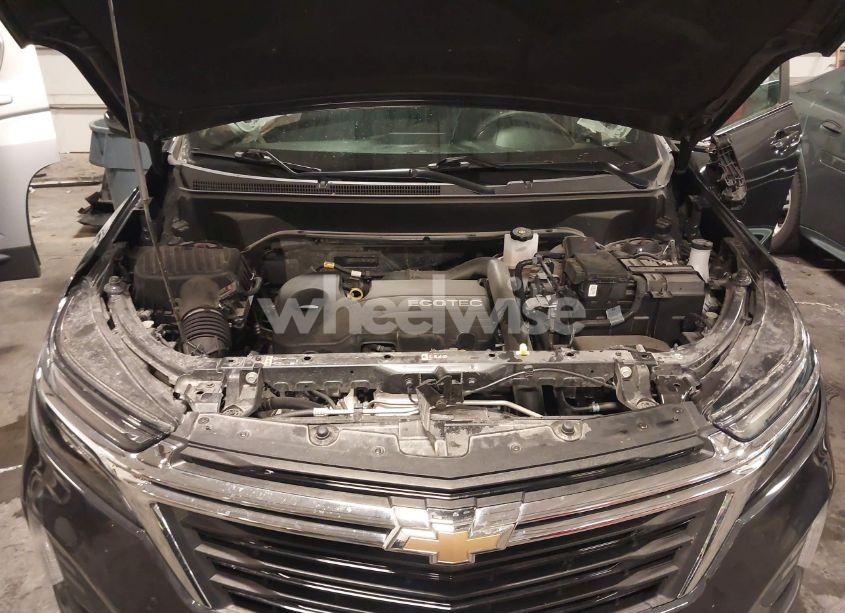 Photo 10 of 2022 Chevrolet Equinox FWD LT (VIN 2GNAXKEV1N6128723)