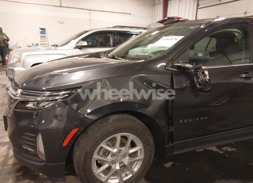 Photo 12 of 2022 Chevrolet Equinox FWD LT (VIN 2GNAXKEV1N6128723)
