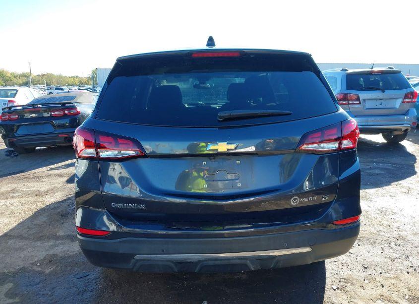 Photo 16 of 2022 Chevrolet Equinox FWD LT (VIN 2GNAXKEV1N6132819)