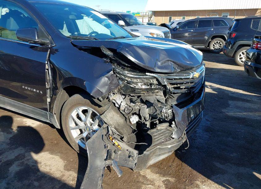Photo 6 of 2022 Chevrolet Equinox FWD LT (VIN 2GNAXKEV1N6132819)