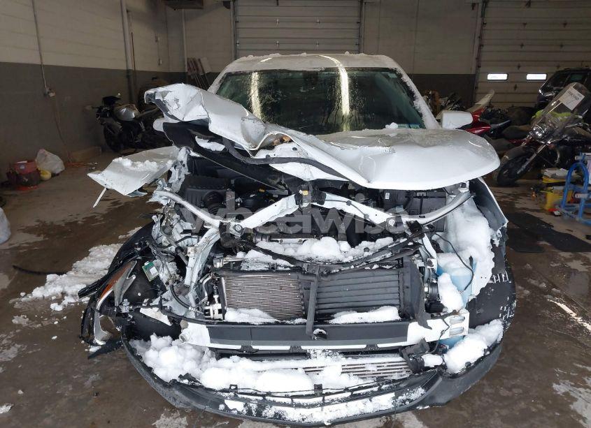 Photo 12 of 2019 Chevrolet Equinox LT (VIN 2GNAXKEV2K6100876)