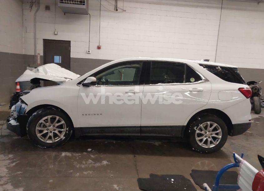 Photo 14 of 2019 Chevrolet Equinox LT (VIN 2GNAXKEV2K6100876)