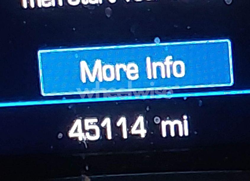 Photo 15 of 2019 Chevrolet Equinox LT (VIN 2GNAXKEV2K6100876)