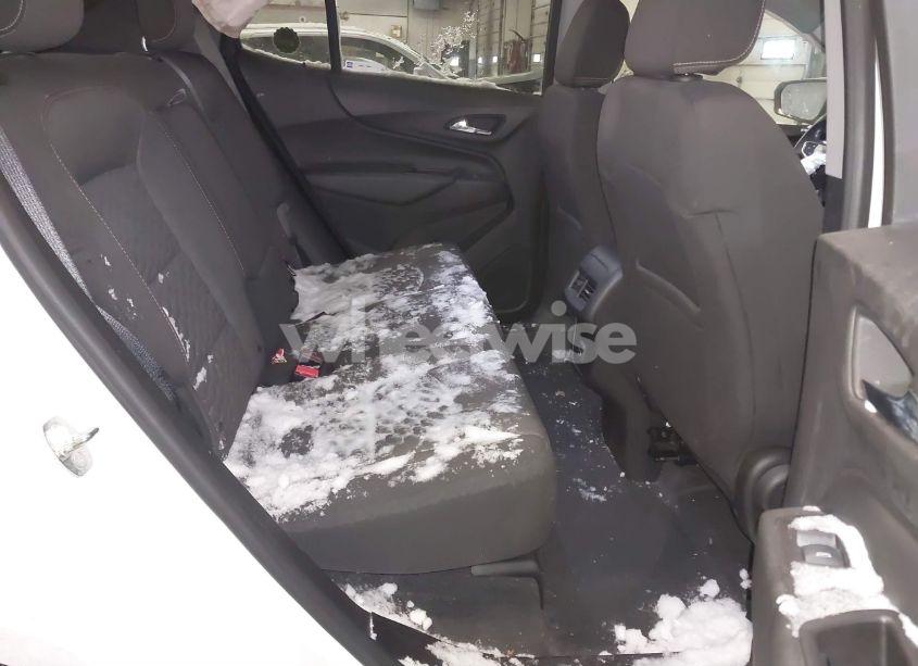 Photo 8 of 2019 Chevrolet Equinox LT (VIN 2GNAXKEV2K6100876)