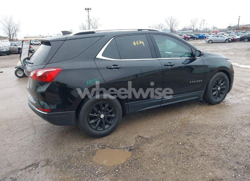 Photo 4 of 2019 Chevrolet Equinox LT (VIN 2GNAXKEV2K6148877)