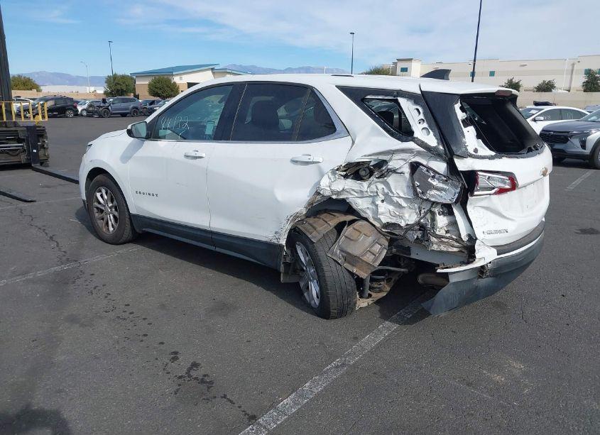 Photo 3 of 2019 Chevrolet Equinox LT (VIN 2GNAXKEV2K6258201)