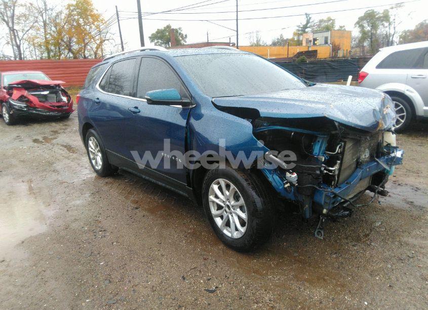 2019 Chevrolet Equinox LT (VIN 2GNAXKEV2K6269795) main photo