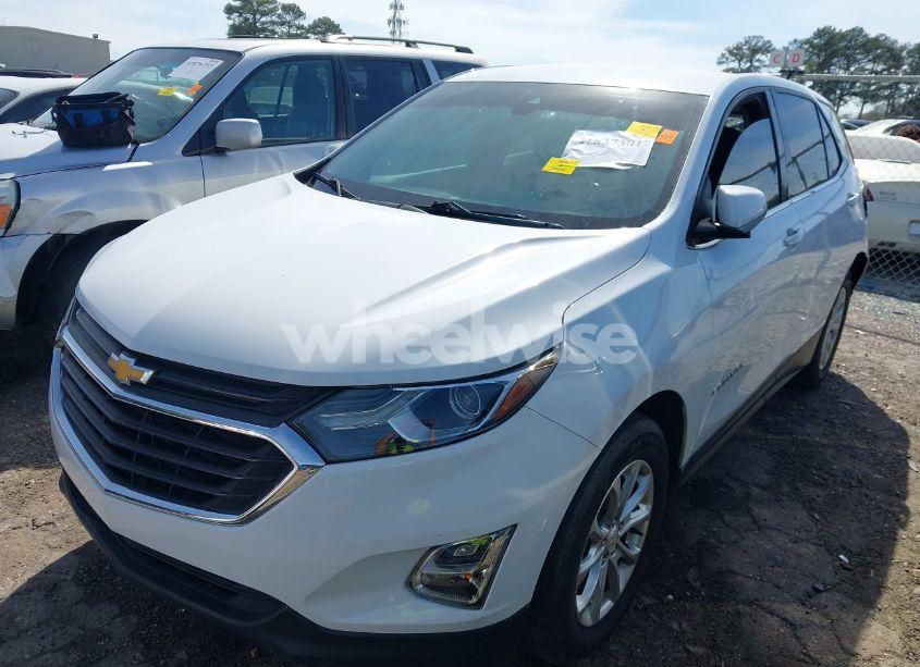 Photo 2 of 2020 Chevrolet Equinox FWD LT 1.5L TURBO (VIN 2GNAXKEV2L6170198)