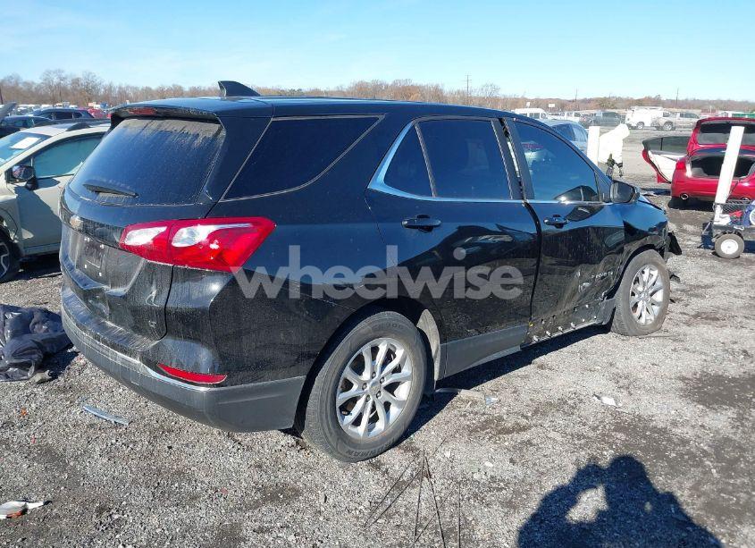 Photo 4 of 2021 Chevrolet Equinox FWD LT (VIN 2GNAXKEV2M6129264)