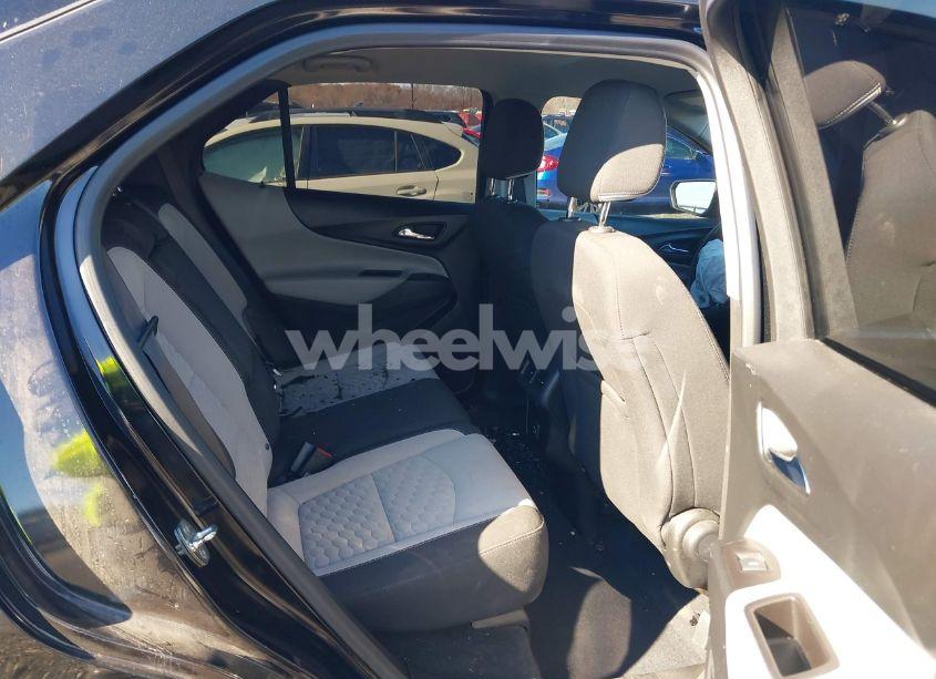 Photo 8 of 2021 Chevrolet Equinox FWD LT (VIN 2GNAXKEV2M6129264)