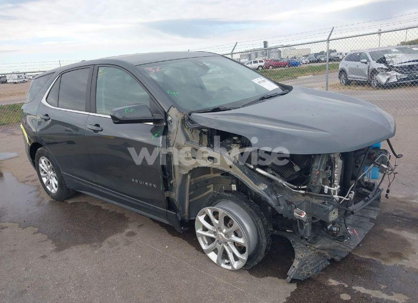 2021 Chevrolet Equinox FWD LT (VIN 2GNAXKEV2M6129930) main photo