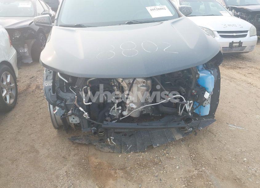 Photo 6 of 2021 Chevrolet Equinox FWD LT (VIN 2GNAXKEV2M6129930)