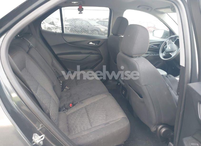 Photo 8 of 2021 Chevrolet Equinox FWD LT (VIN 2GNAXKEV2M6129930)