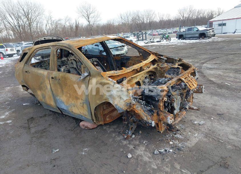 2019 Chevrolet Equinox LT (VIN 2GNAXKEV3K6101745) main photo