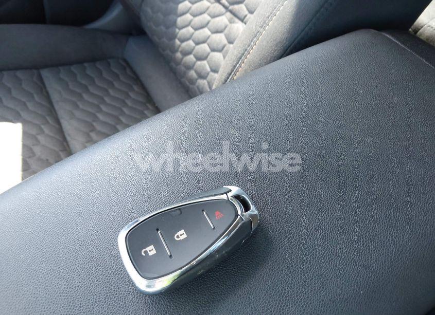 Photo 11 of 2019 Chevrolet Equinox LT (VIN 2GNAXKEV3K6158687)