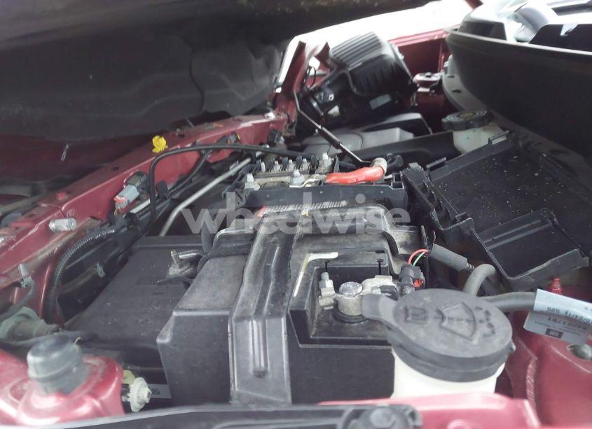 Photo 10 of 2019 Chevrolet Equinox LT (VIN 2GNAXKEV3K6186649)