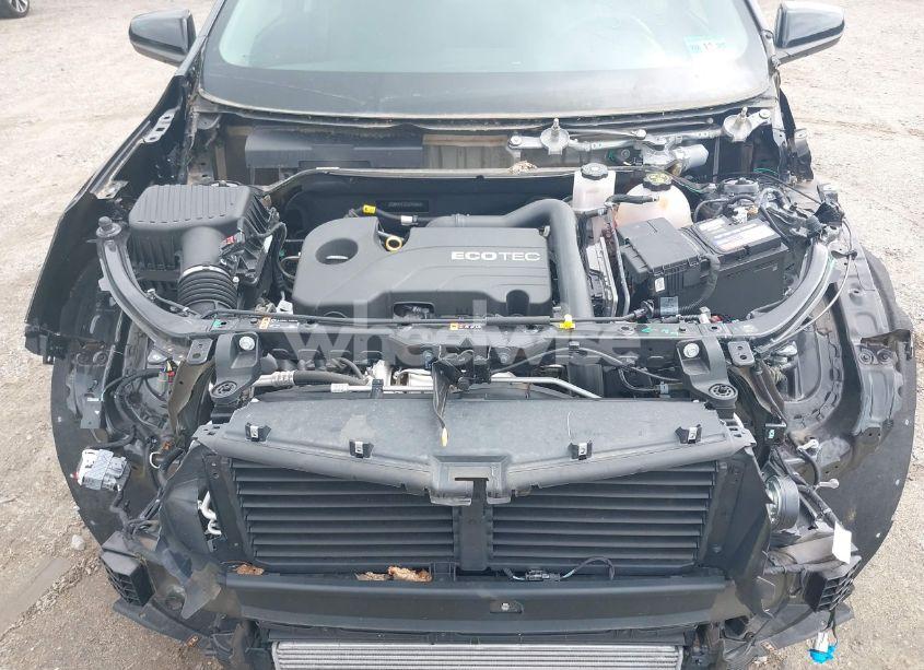 Photo 10 of 2019 Chevrolet Equinox LT (VIN 2GNAXKEV3K6195058)