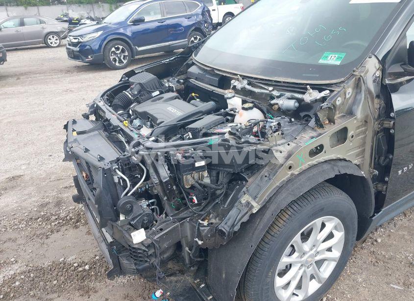 Photo 6 of 2019 Chevrolet Equinox LT (VIN 2GNAXKEV3K6195058)