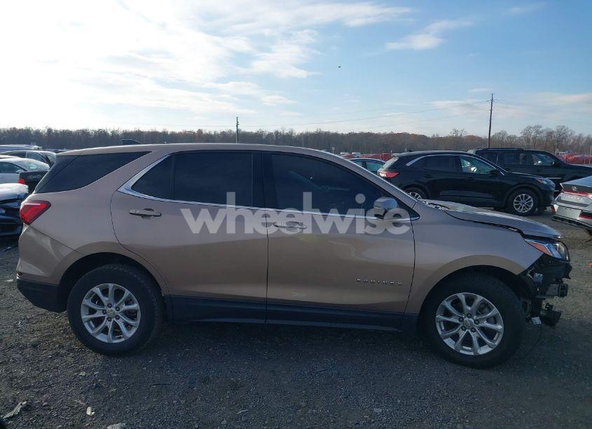 Photo 13 of 2019 Chevrolet Equinox LT (VIN 2GNAXKEV3K6233081)