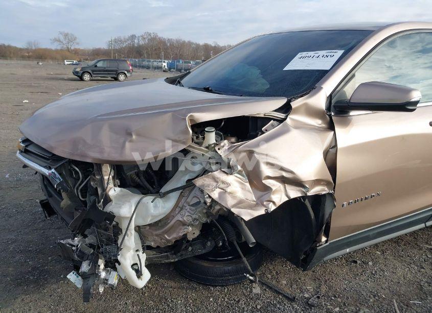 Photo 6 of 2019 Chevrolet Equinox LT (VIN 2GNAXKEV3K6233081)