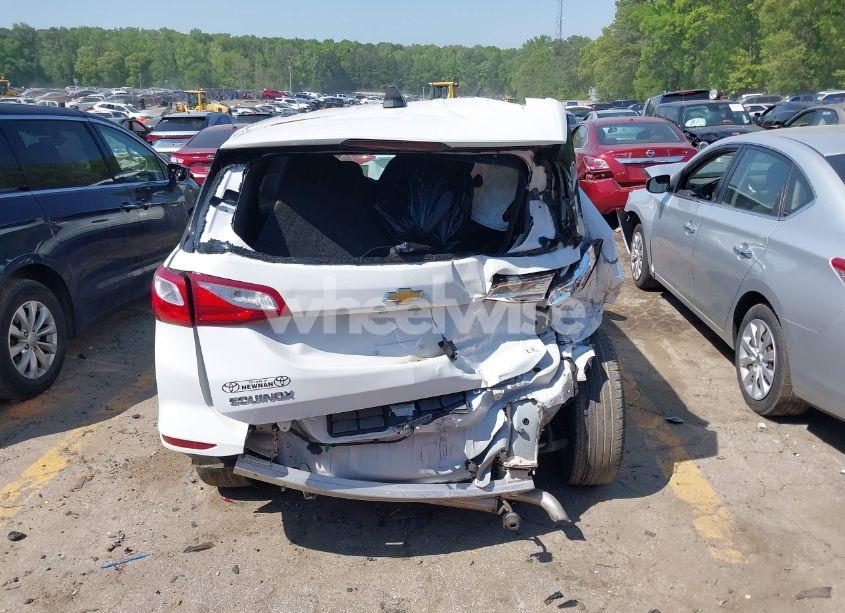 Photo 16 of 2019 Chevrolet Equinox LT (VIN 2GNAXKEV3K6305445)