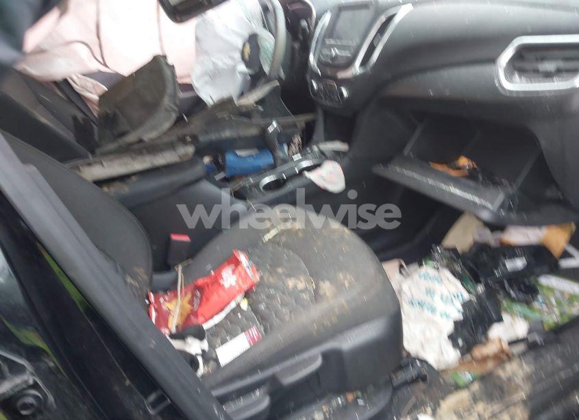 Photo 5 of 2020 Chevrolet Equinox FWD LT 1.5L TURBO (VIN 2GNAXKEV3L6116361)