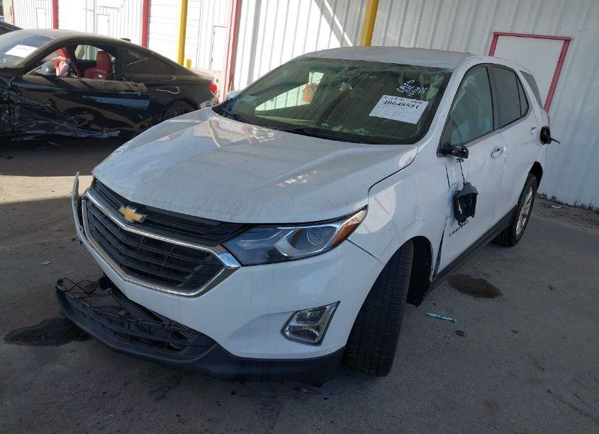 Photo 2 of 2020 Chevrolet Equinox FWD LT 1.5L TURBO (VIN 2GNAXKEV3L6149215)