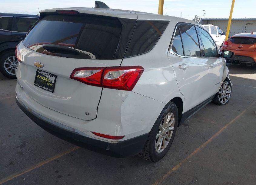 Photo 4 of 2020 Chevrolet Equinox FWD LT 1.5L TURBO (VIN 2GNAXKEV3L6149215)