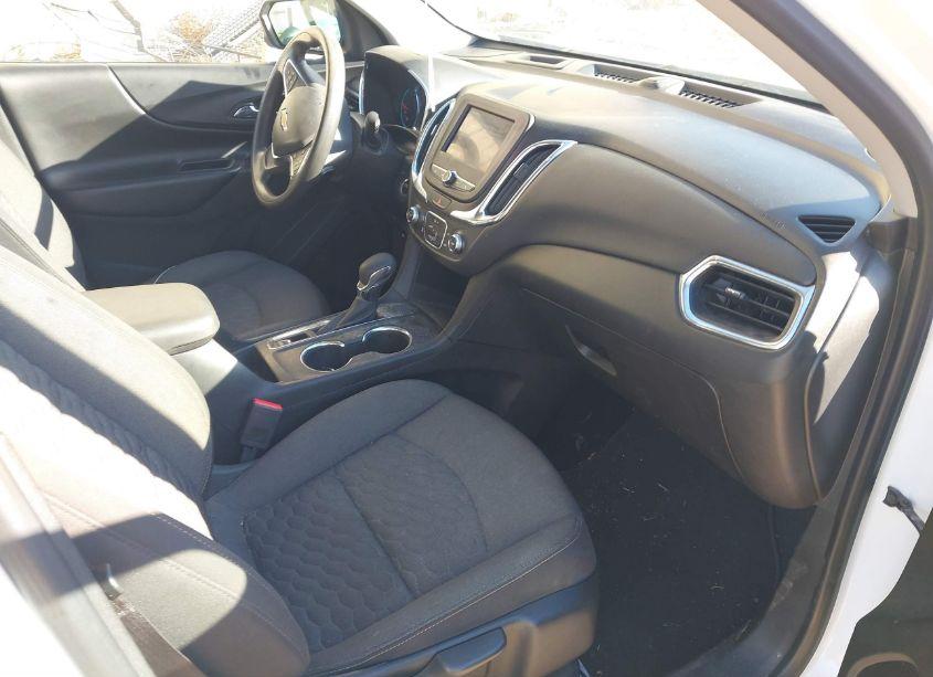 Photo 5 of 2020 Chevrolet Equinox FWD LT 1.5L TURBO (VIN 2GNAXKEV3L6201457)