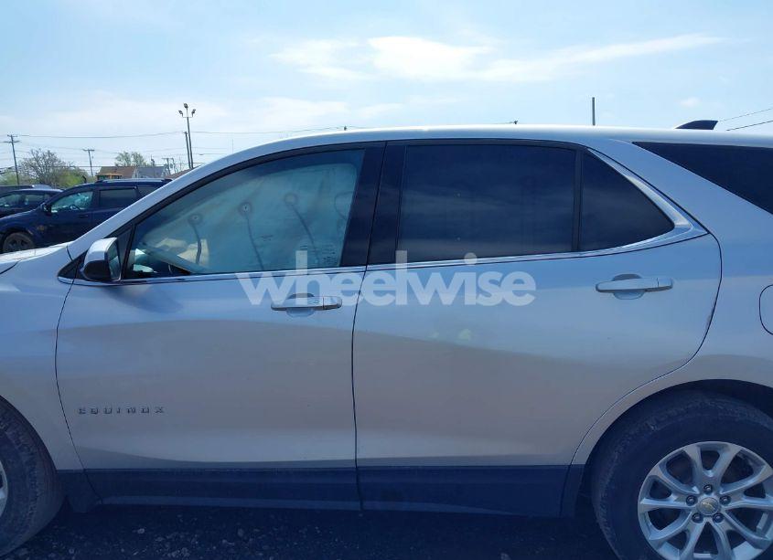 Photo 14 of 2020 Chevrolet Equinox FWD LT 1.5L TURBO (VIN 2GNAXKEV3L6226178)