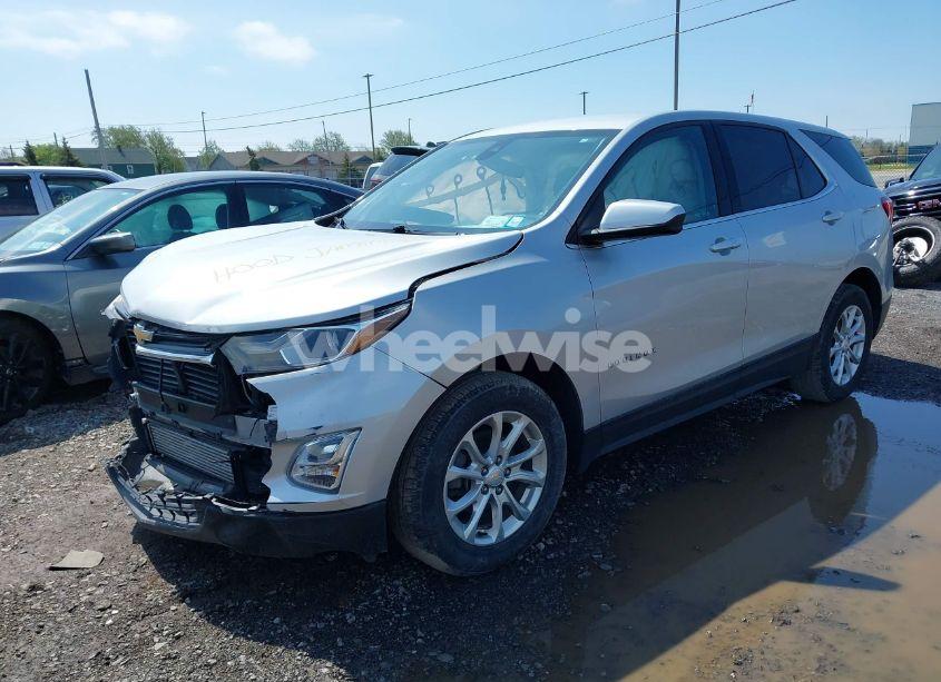 Photo 2 of 2020 Chevrolet Equinox FWD LT 1.5L TURBO (VIN 2GNAXKEV3L6226178)