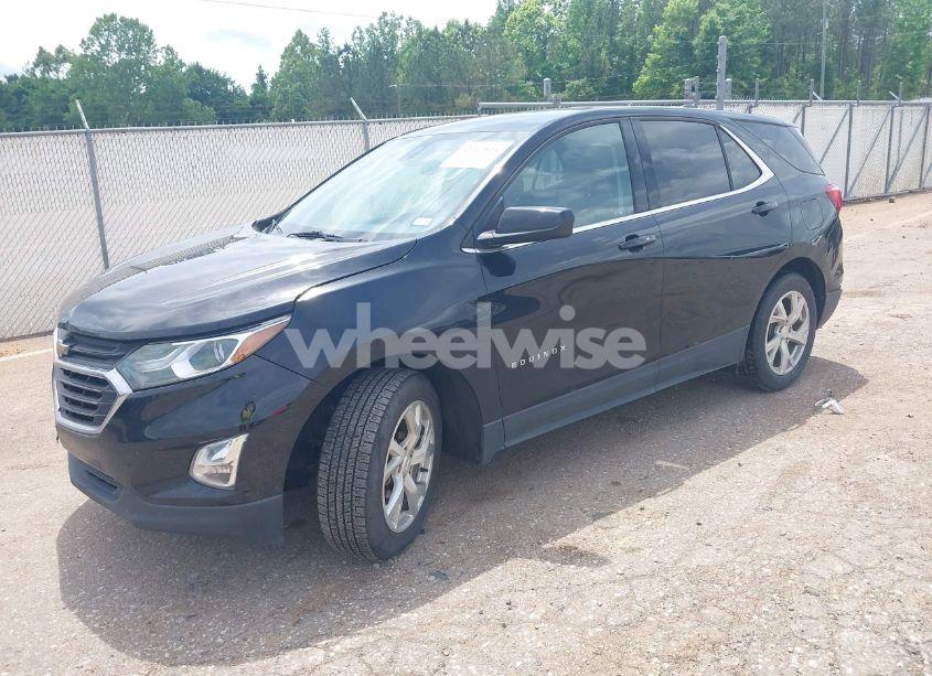 Photo 2 of 2020 Chevrolet Equinox FWD LT 1.5L TURBO (VIN 2GNAXKEV3L6249671)