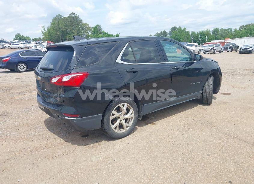 Photo 4 of 2020 Chevrolet Equinox FWD LT 1.5L TURBO (VIN 2GNAXKEV3L6249671)