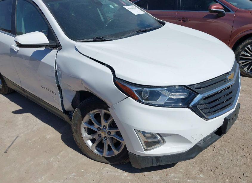 Photo 6 of 2021 Chevrolet Equinox FWD LT (VIN 2GNAXKEV3M6107788)