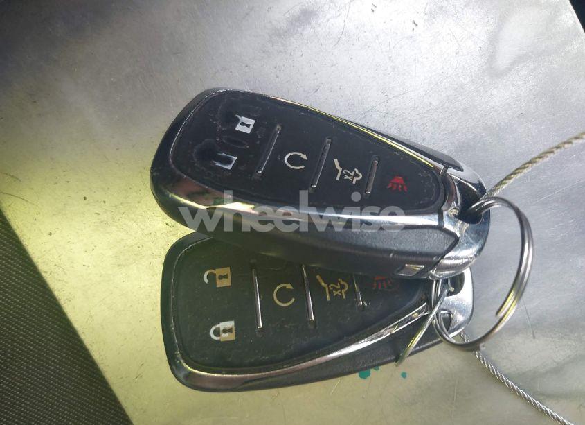 Photo 11 of 2019 Chevrolet Equinox LT (VIN 2GNAXKEV4K6118943)