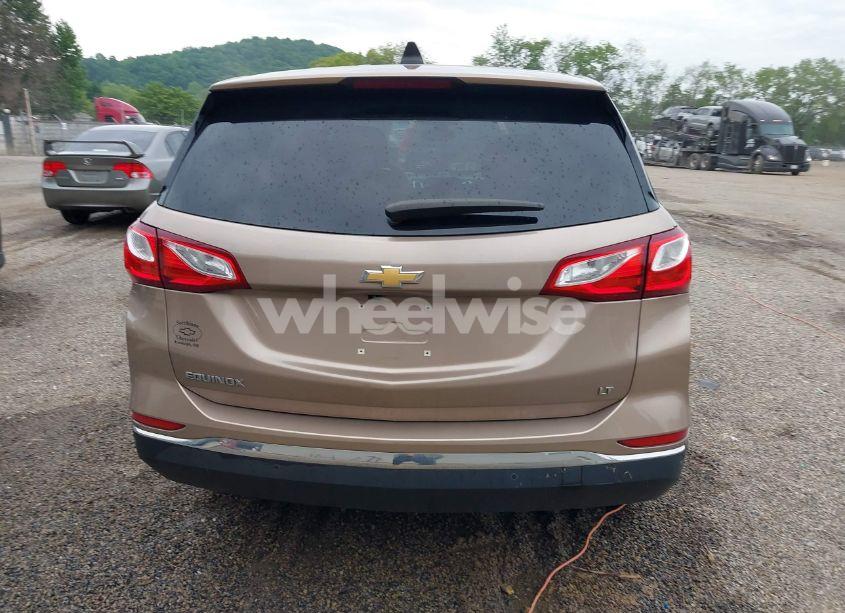 Photo 16 of 2019 Chevrolet Equinox LT (VIN 2GNAXKEV4K6160044)