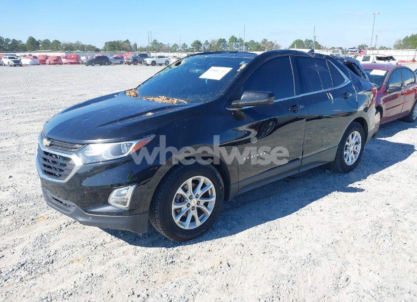 Photo 2 of 2019 Chevrolet Equinox LT (VIN 2GNAXKEV4K6168242)