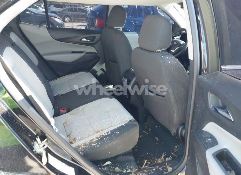 Photo 8 of 2019 Chevrolet Equinox LT (VIN 2GNAXKEV4K6168242)