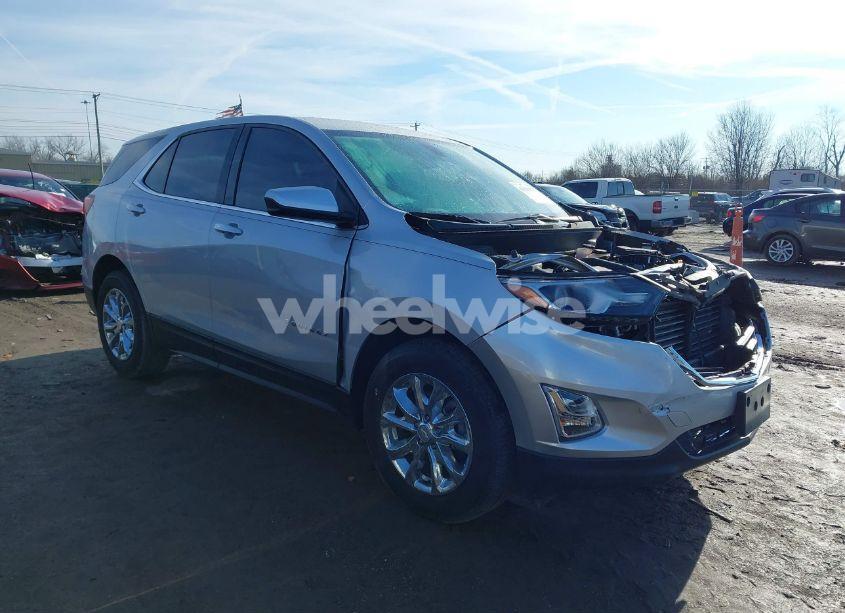 2019 Chevrolet Equinox LT (VIN 2GNAXKEV4K6211459) main photo