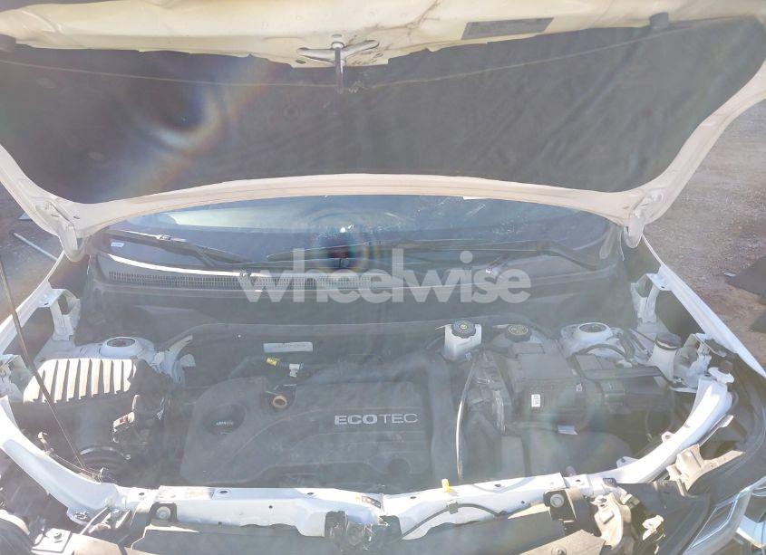 Photo 10 of 2019 Chevrolet Equinox LT (VIN 2GNAXKEV4K6234305)