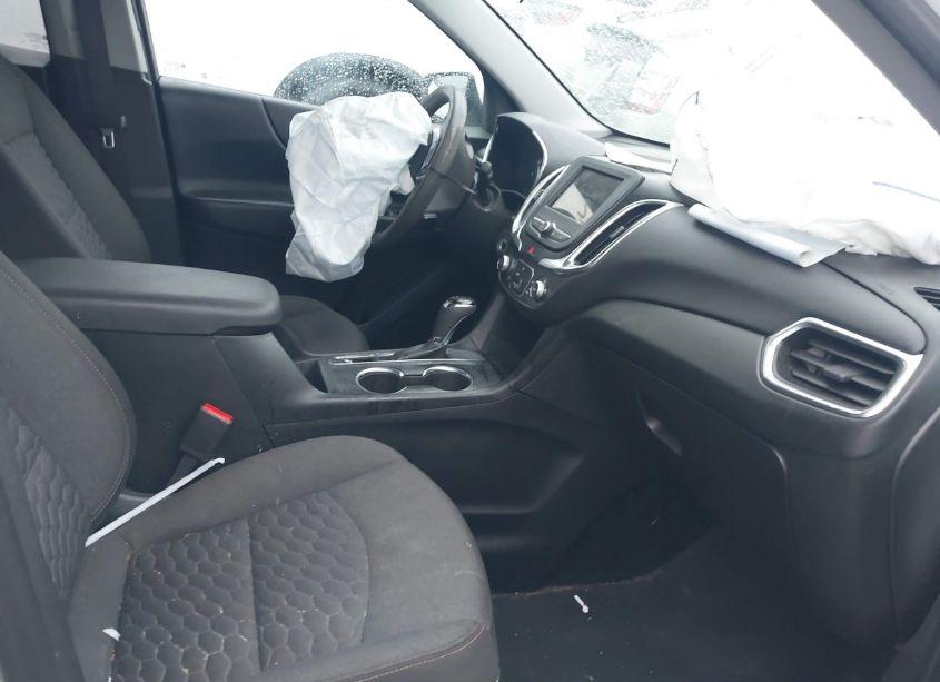 Photo 5 of 2019 Chevrolet Equinox LT (VIN 2GNAXKEV4K6283150)