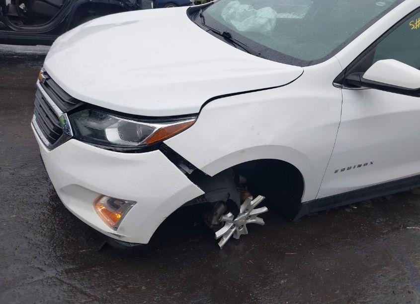 Photo 6 of 2019 Chevrolet Equinox LT (VIN 2GNAXKEV4K6283150)