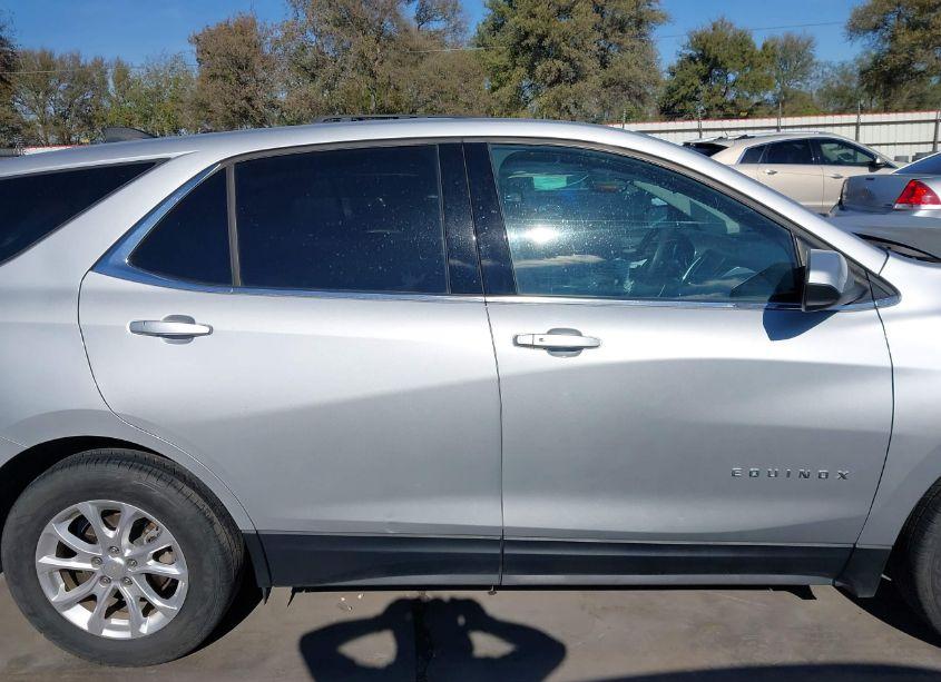 Photo 13 of 2020 Chevrolet Equinox FWD LT 1.5L TURBO (VIN 2GNAXKEV4L6144928)