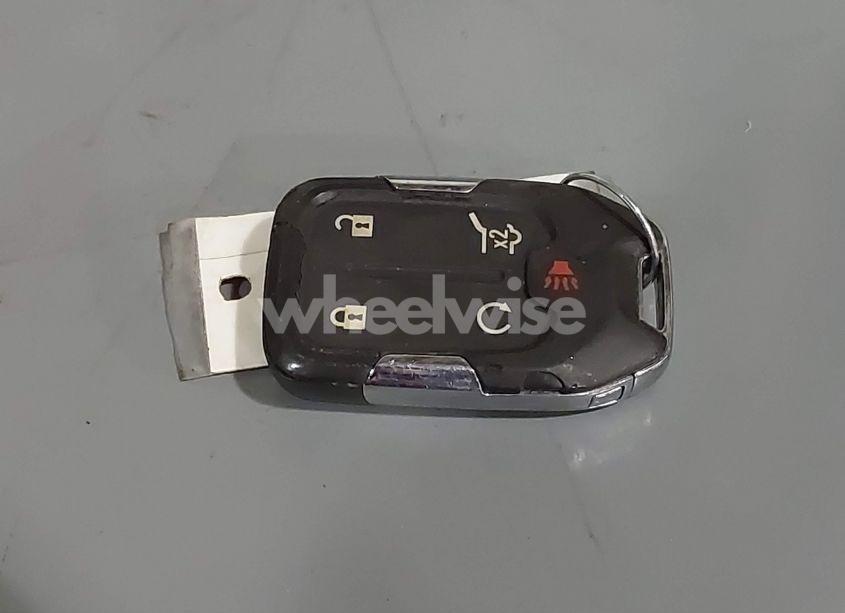 Photo 11 of 2020 Chevrolet Equinox FWD LT 1.5L TURBO (VIN 2GNAXKEV4L6152561)