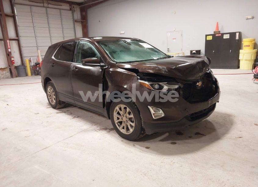 2020 Chevrolet Equinox FWD LT 1.5L TURBO (VIN 2GNAXKEV4L6153306) main photo