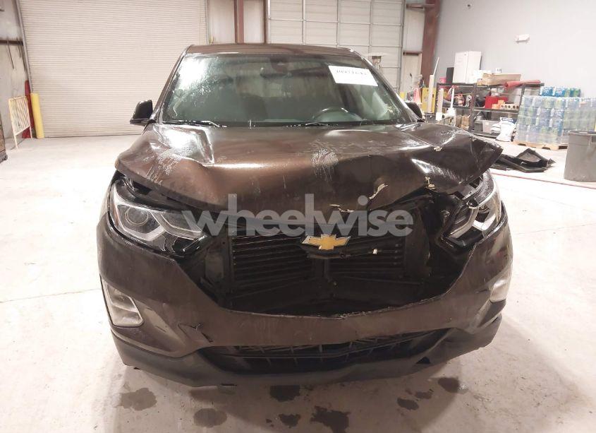 Photo 6 of 2020 Chevrolet Equinox FWD LT 1.5L TURBO (VIN 2GNAXKEV4L6153306)